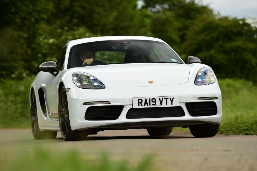  Porsche 718 Cayman T (982C) 2019 года  (UK) (фото 8 из 40)